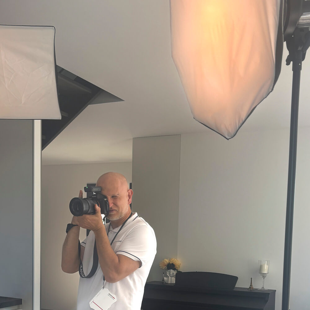 Cyrille Senechal Intuisite shooting portrait